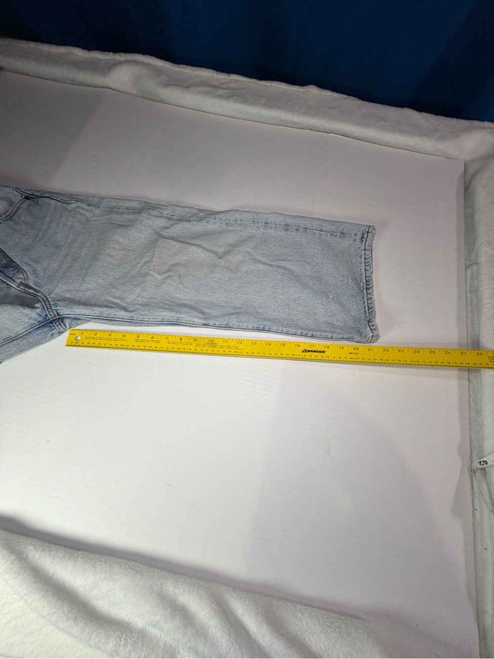 Levi's Women's Light Blue Wide Leg Jeans - Picture 4 of 12